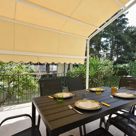 Rosefiri - Yourplace Bruzzo Apartament *